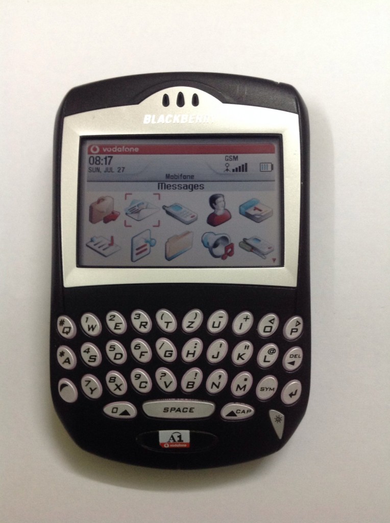 BlackBerry 7230 764x1024 - Hệ điều hành RIM của BlackBerry và những điều cần biết