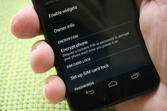 xoa du lieu android 550x366 - Thủ thuật xóa sạch dữ liệu ở Android