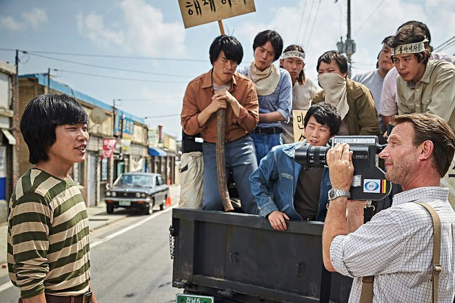 tai xe taxi - 10 phim chiếu rạp Hàn Quốc hay nhất các fan nên xem ngay