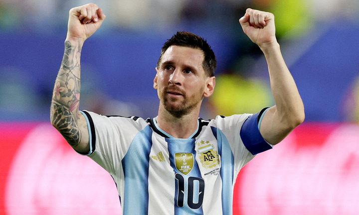 Tuyển thủ Thụy Sỹ: Đấu với Messi xong có thể giải nghệ luôn messi argentina rt 09241170 - Tuyển thủ Thụy Sỹ: Đấu với Messi xong có thể giải nghệ luôn